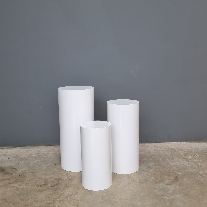 Set of 3 White Round Acrylic Plinths | Little Pop Ups Events